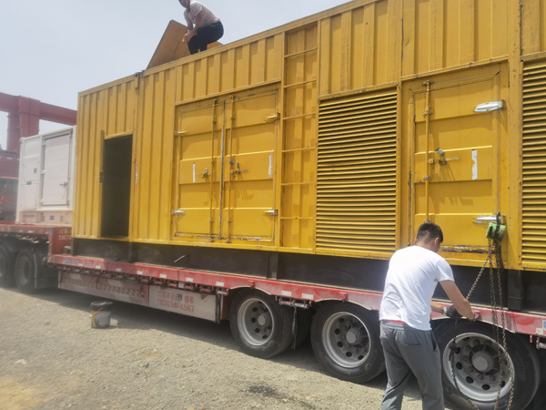 温县除了负载情况和发动机维护，还有哪些因素会影响 200kw 柴油发电机的油耗？