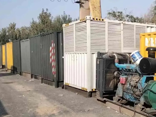 温县200KW柴油发电机机组每小时油耗是多少?